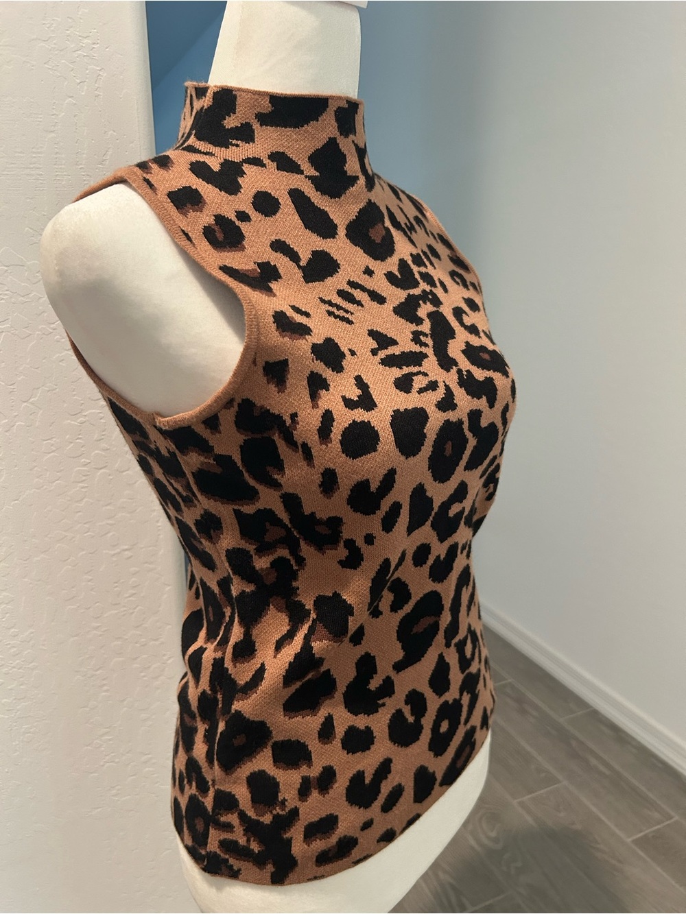 Tahari Leopard Print Mock Neck Tank - Brown/Black